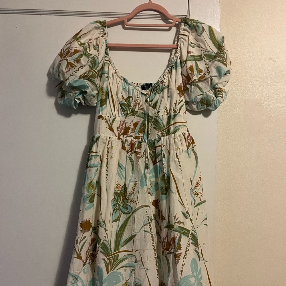 Vineyard Vines Floral Dress with Puff Sleeves